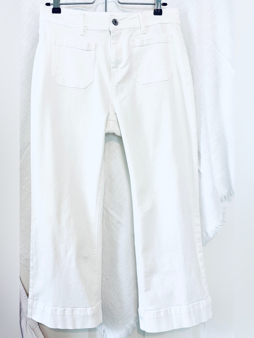 Crisp White Wide-Leg Jeans